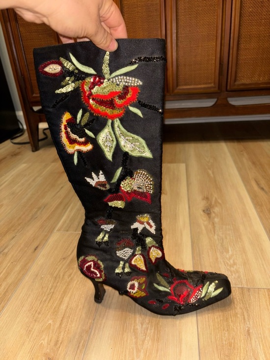 rina shah Shoes - Rina Shah Vintage Beaded Floral Embroidered Black Satin Knee High Boots